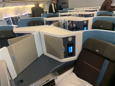 KLM Reveals Stunning New Business Class Seat For Boeing 777 .